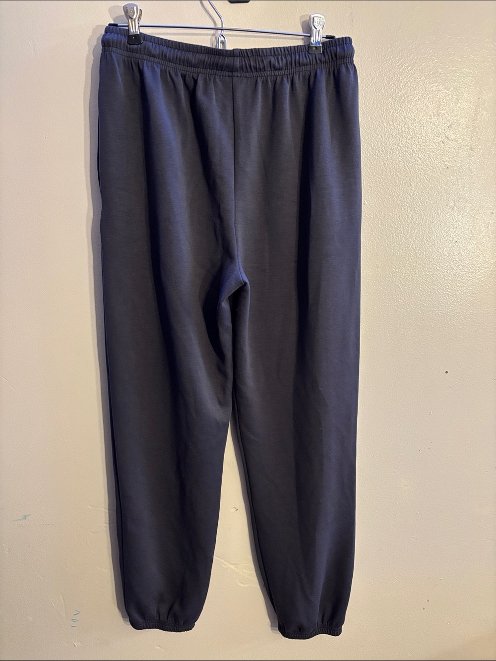 Joggers - Picture 2 of 3